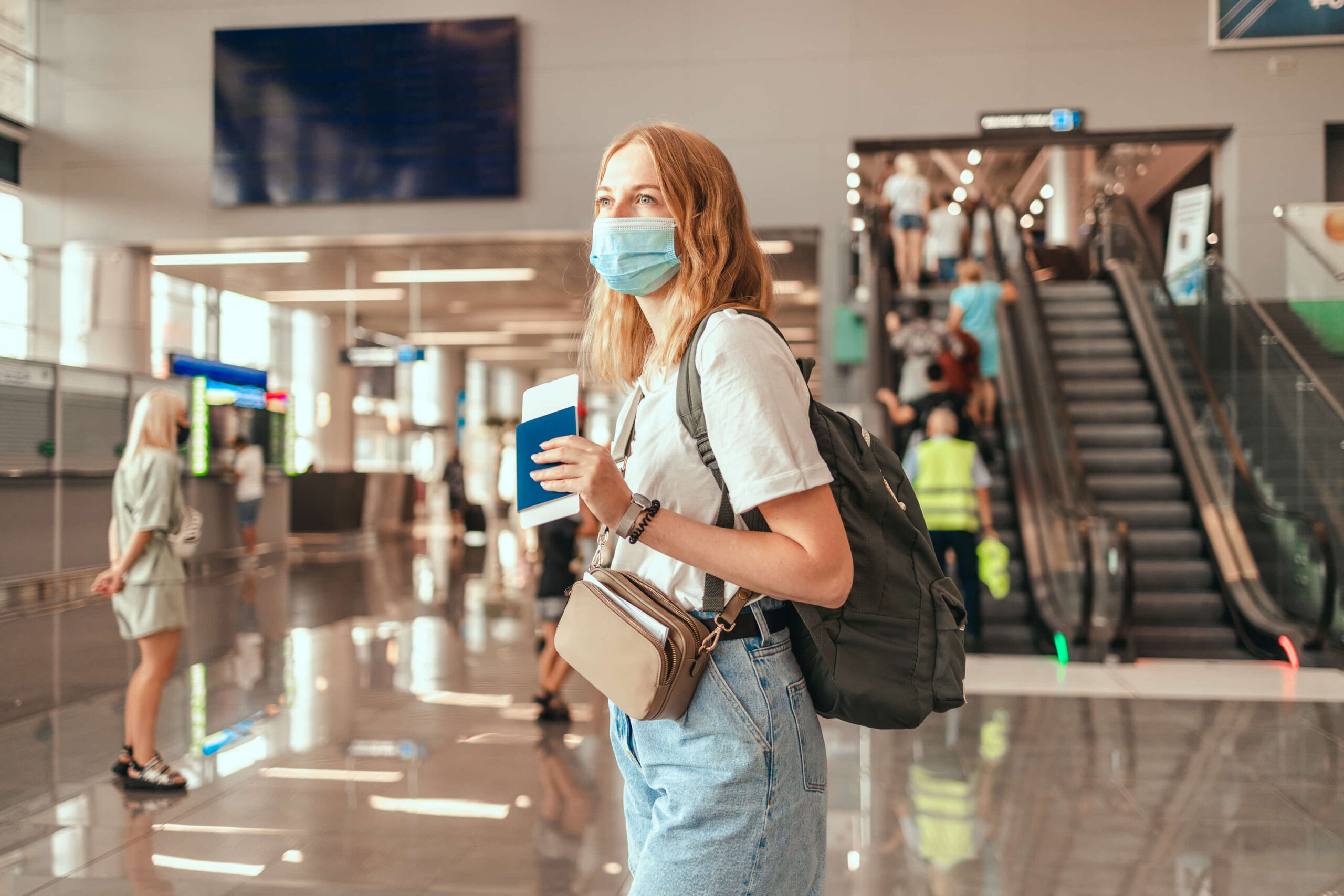 visaj1-chica-aeropuerto
