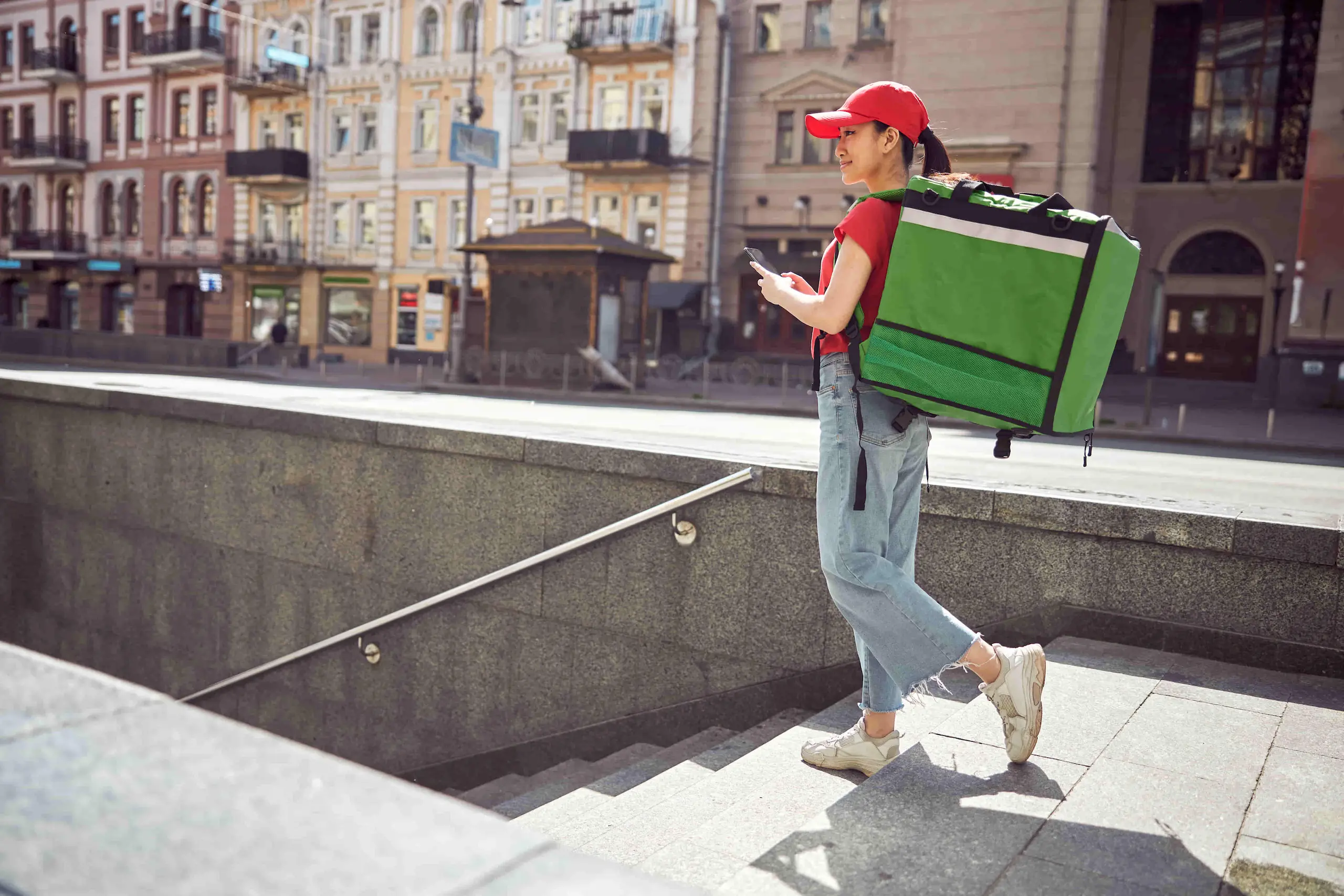 Mujer con trabajo en usa de Food Beverage