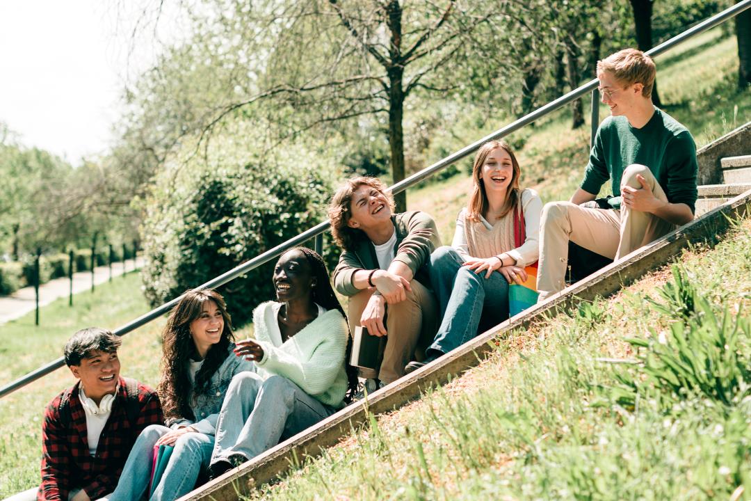 jóvenes-escalera-consejos-j1-visa